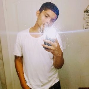 Meet your Posher, Eduardo